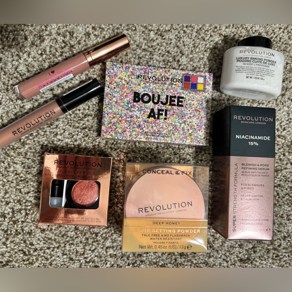 Revolution Beauty•Makeup and Skincare Beauty Collection/Bundle•Retails ($91.00)